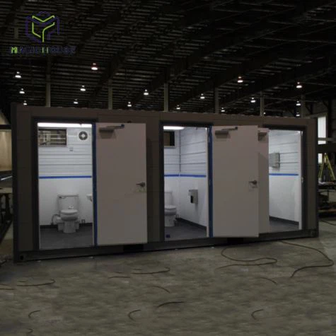 Baños de lujo con contenedores al aire libre