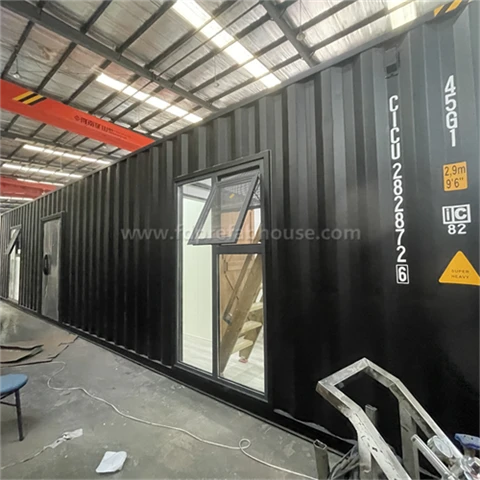 Un dormitorio contenedor de 40- pies convertido de un contenedor de envío